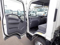 いすゞエルフアルミバン小型（2t・3t）[写真36]