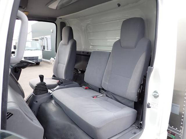 いすゞエルフアルミバン小型（2t・3t）[写真38]