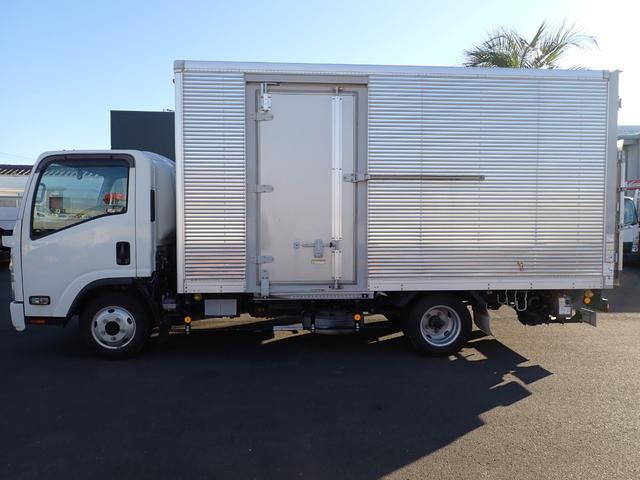 いすゞエルフアルミバン小型（2t・3t）[写真08]