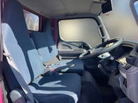 三菱ふそうキャンターアルミバン小型（2t・3t）[写真25]