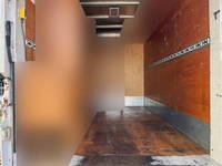 三菱ふそうキャンターアルミバン小型（2t・3t）[写真09]