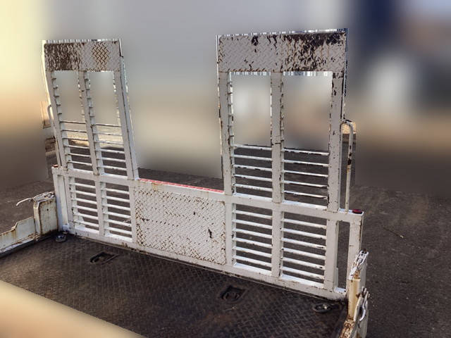 三菱ふそうキャンターセーフティローダー小型（2t・3t）[写真13]