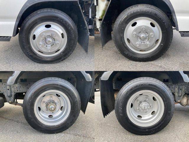 いすゞエルフ平ボディ小型（2t・3t）[写真18]