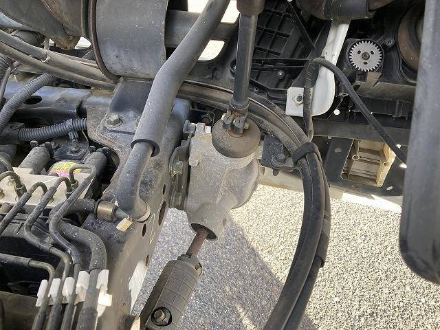 いすゞエルフ平ボディ小型（2t・3t）[写真24]