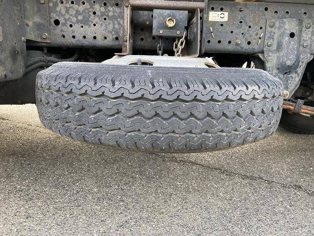 いすゞエルフ平ボディ小型（2t・3t）[写真28]