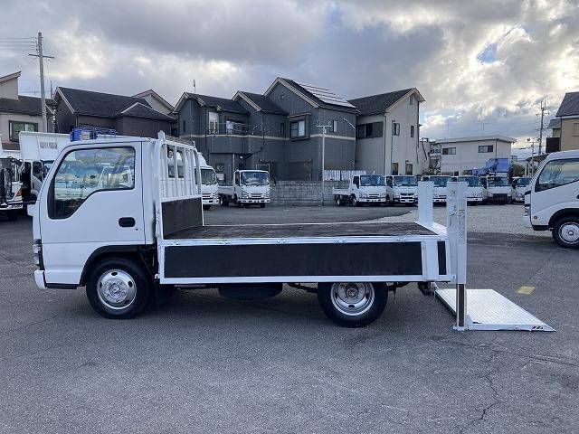 いすゞエルフ平ボディ小型（2t・3t）[写真09]