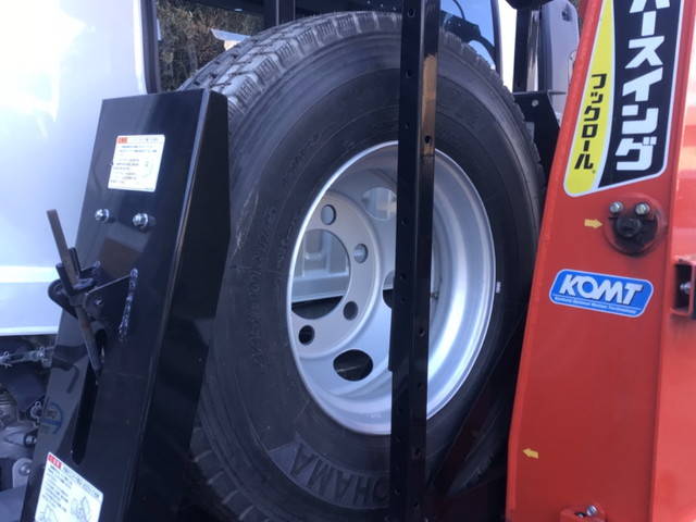 いすゞフォワードコンテナ専用車中型（4t）[写真17]