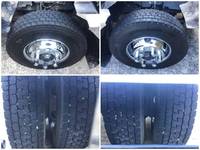 いすゞフォワードコンテナ専用車中型（4t）[写真18]