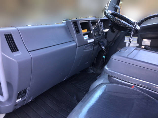 いすゞフォワードコンテナ専用車中型（4t）[写真23]