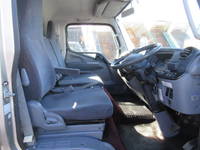 三菱ふそうキャンタークレーン6段小型（2t・3t）[写真11]