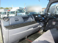 三菱ふそうキャンタークレーン6段小型（2t・3t）[写真16]