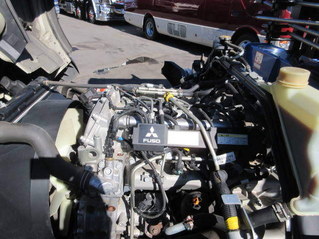 三菱ふそうキャンタークレーン6段小型（2t・3t）[写真18]