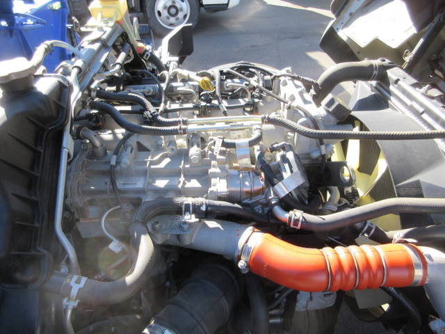 三菱ふそうキャンタークレーン6段小型（2t・3t）[写真20]