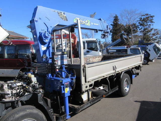 三菱ふそうキャンタークレーン6段小型（2t・3t）[写真22]