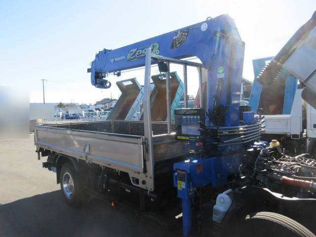 三菱ふそうキャンタークレーン6段小型（2t・3t）[写真23]