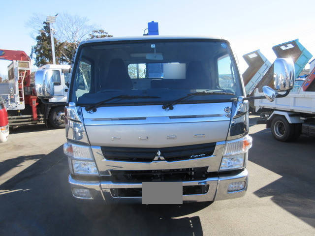 三菱ふそうキャンタークレーン6段小型（2t・3t）[写真05]