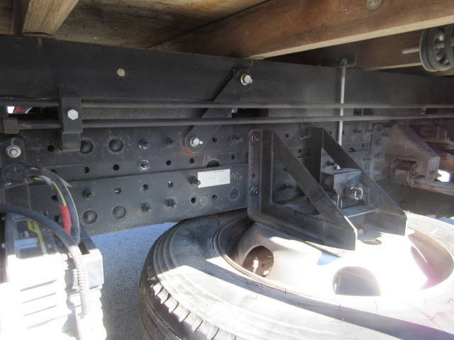 三菱ふそうキャンタークレーン6段小型（2t・3t）[写真07]