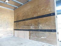 三菱ふそうキャンターアルミバン小型（2t・3t）[写真10]