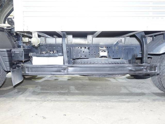 三菱ふそうキャンターアルミバン小型（2t・3t）[写真13]