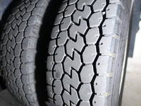 三菱ふそうキャンターアルミバン小型（2t・3t）[写真20]