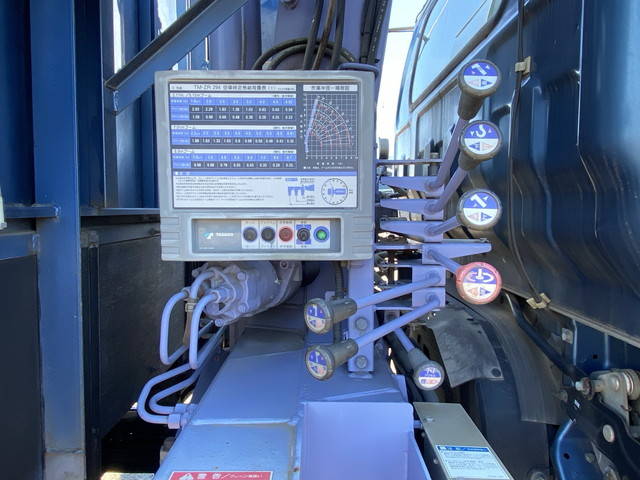 いすゞエルフクレーン4段小型（2t・3t）[写真14]