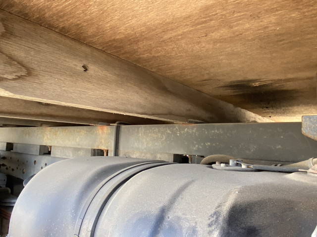 いすゞエルフクレーン4段小型（2t・3t）[写真23]