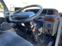 いすゞエルフクレーン4段小型（2t・3t）[写真32]