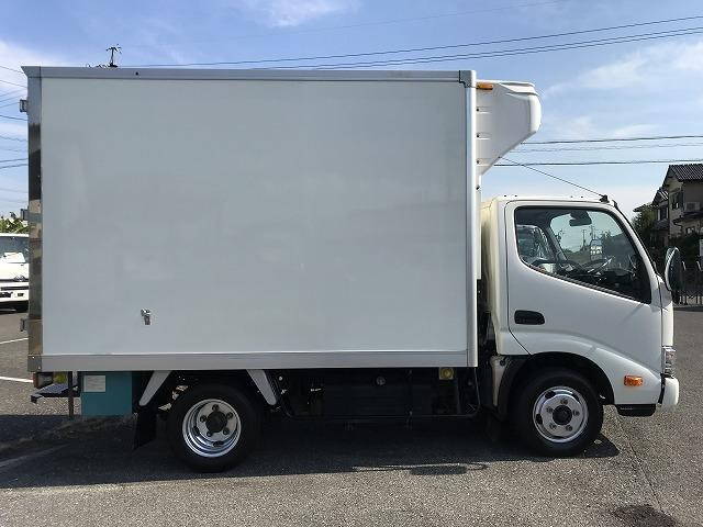 トヨタダイナ冷凍車（冷蔵車）小型（2t・3t）[写真06]