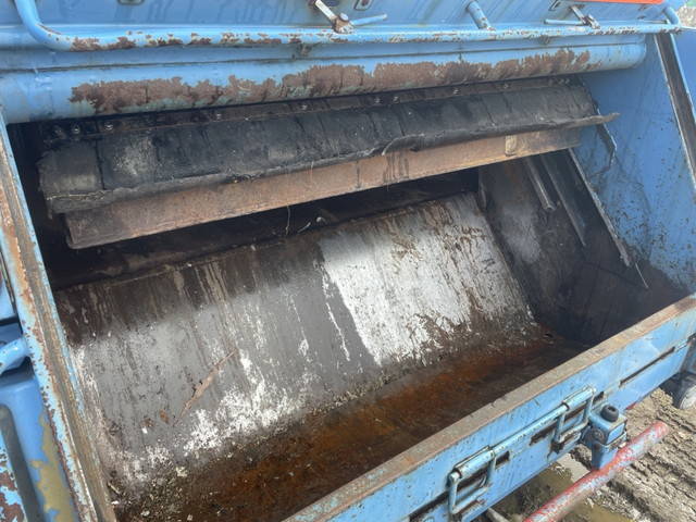 日野デュトロパッカー車（塵芥車）小型（2t・3t）[写真08]