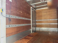 三菱ふそうキャンターアルミバン小型（2t・3t）[写真12]