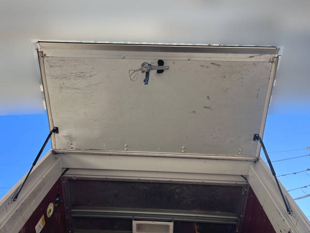 三菱ふそうキャンターアルミバン小型（2t・3t）[写真16]