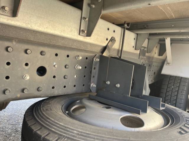 三菱ふそうキャンターアルミバン小型（2t・3t）[写真25]