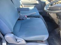 三菱ふそうキャンターアルミバン小型（2t・3t）[写真31]