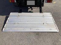 いすゞエルフアルミバン小型（2t・3t）[写真10]