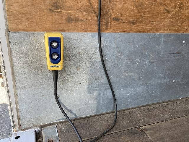 いすゞエルフアルミバン小型（2t・3t）[写真16]