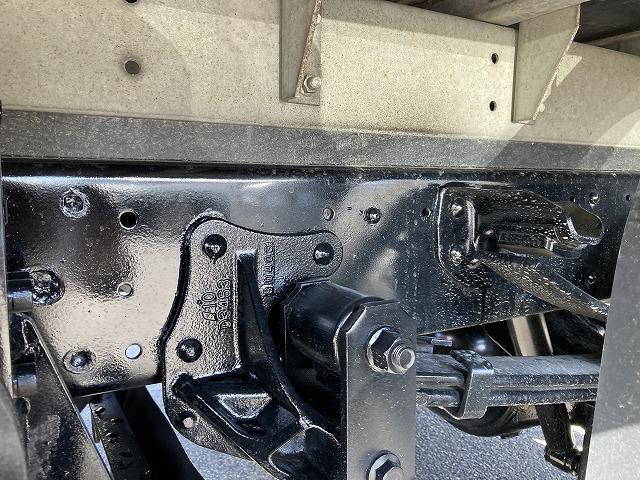 いすゞエルフアルミバン小型（2t・3t）[写真17]