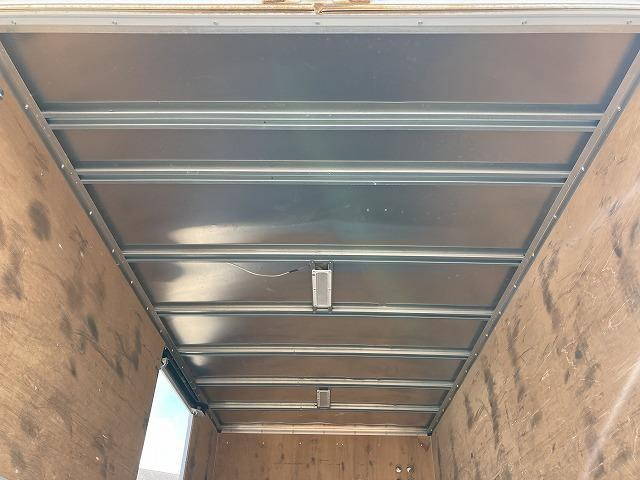 いすゞエルフアルミバン小型（2t・3t）[写真21]