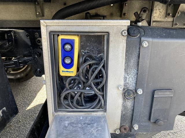 いすゞエルフアルミバン小型（2t・3t）[写真23]