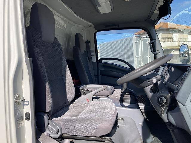 いすゞエルフアルミバン小型（2t・3t）[写真32]