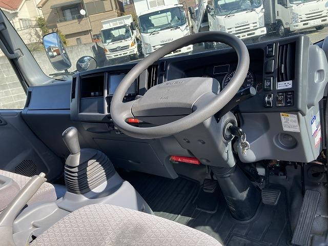 いすゞエルフアルミバン小型（2t・3t）[写真35]