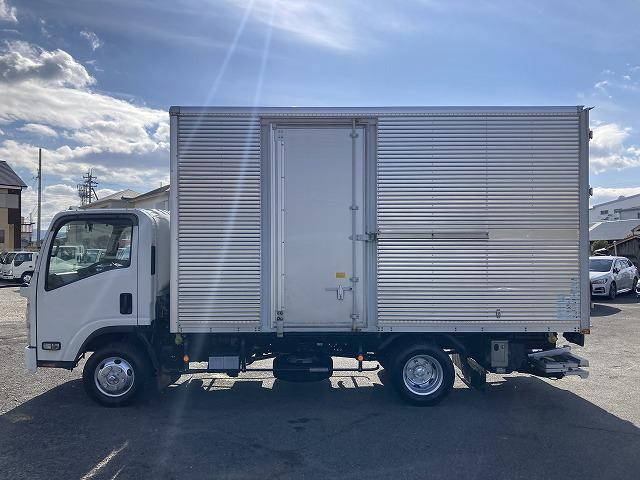 いすゞエルフアルミバン小型（2t・3t）[写真05]