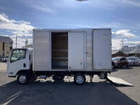 いすゞエルフアルミバン小型（2t・3t）[写真08]