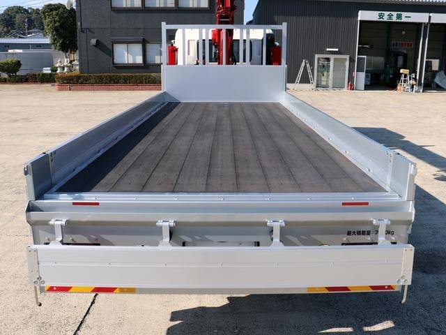 日野レンジャーセルフクレーン4段増トン（6t・8t）[写真16]