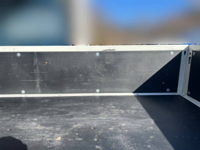 三菱ふそうキャンター平ボディ小型（2t・3t）[写真13]