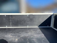 三菱ふそうキャンター平ボディ小型（2t・3t）[写真13]