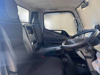 三菱ふそうキャンター平ボディ小型（2t・3t）[写真23]