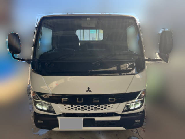 三菱ふそうキャンター平ボディ小型（2t・3t）[写真06]