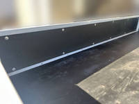 三菱ふそうキャンター平ボディ小型（2t・3t）[写真09]