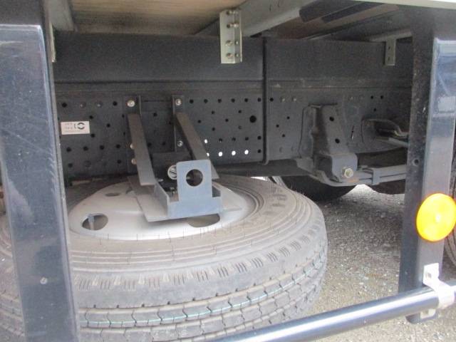 いすゞエルフアルミバン小型（2t・3t）[写真11]