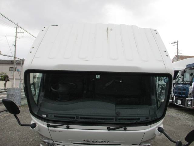 いすゞエルフアルミバン小型（2t・3t）[写真25]